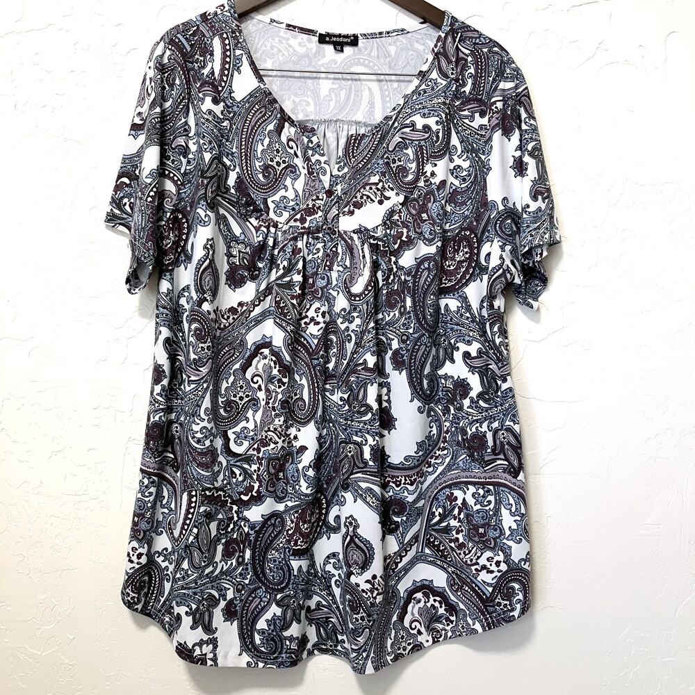 A. Jesdani Plus Paisley Top Boho Artsy Empire Waist Short Sleeve Tunic 3X